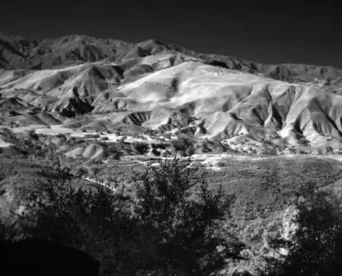 Attollo Engineering Phoenix SWIR Camera Core Image of Southern California Mountains 495x400
